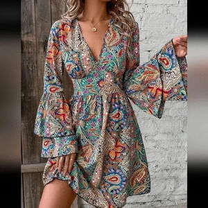 Women's Floral Print V-Neck Dress